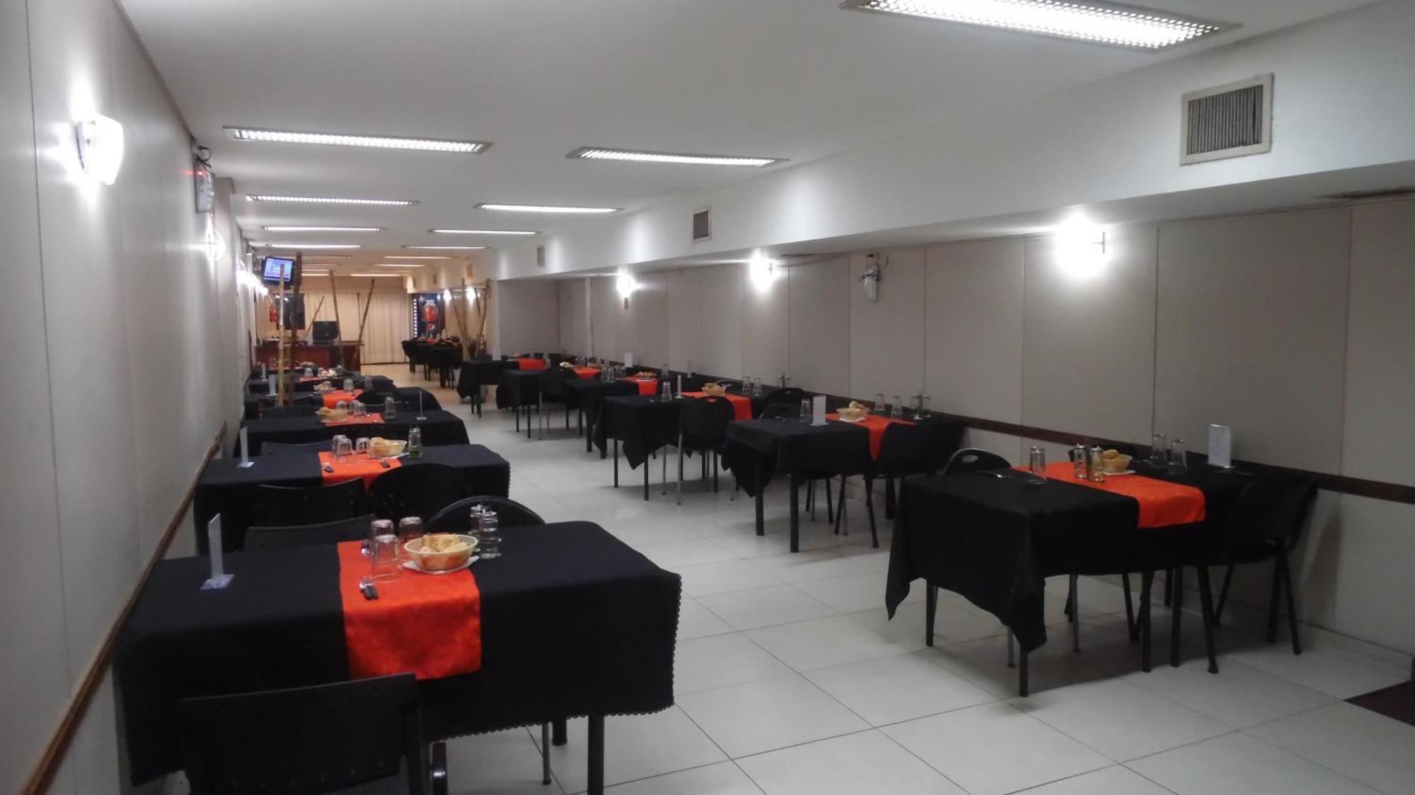 Adrazi Internacional Hotel - Buenos Aires — Photos 1